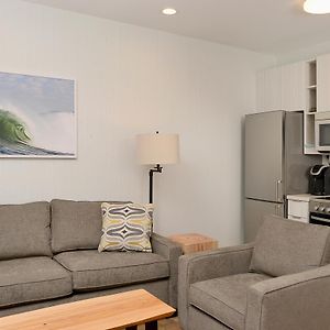 One-Bedroom King Suite
